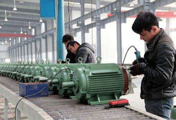 三相異步電動(dòng)機在運轉中突然停止運行是怎么回事？